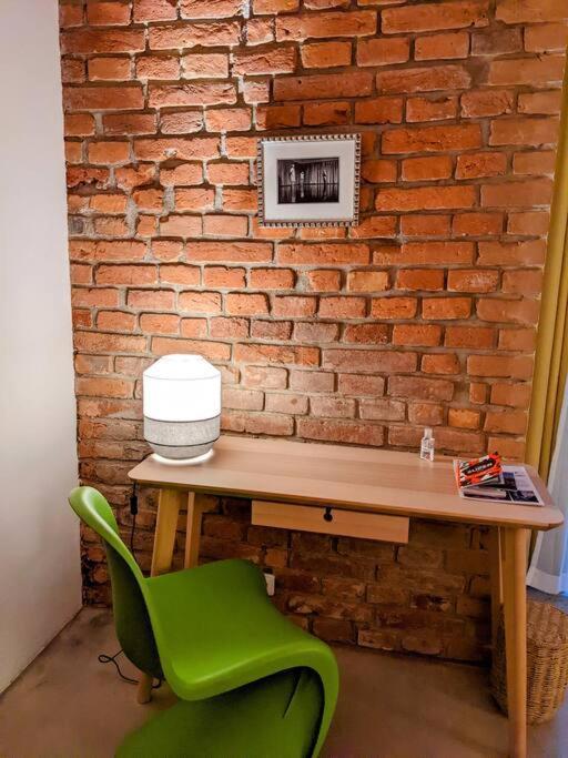 Romantic And Atypical Apartments In Prague'S Montmartre Экстерьер фото