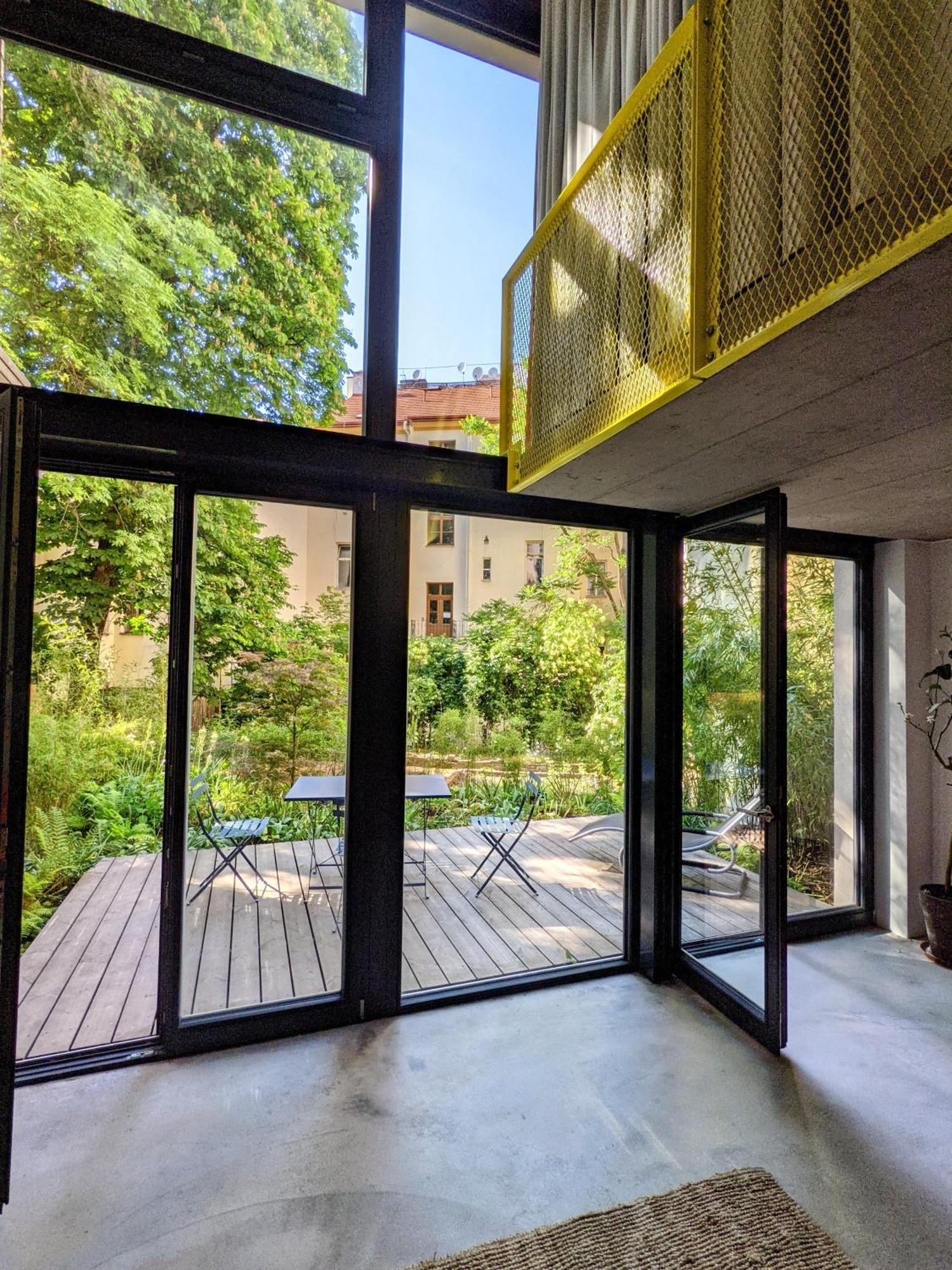 Romantic And Atypical Apartments In Prague'S Montmartre Экстерьер фото
