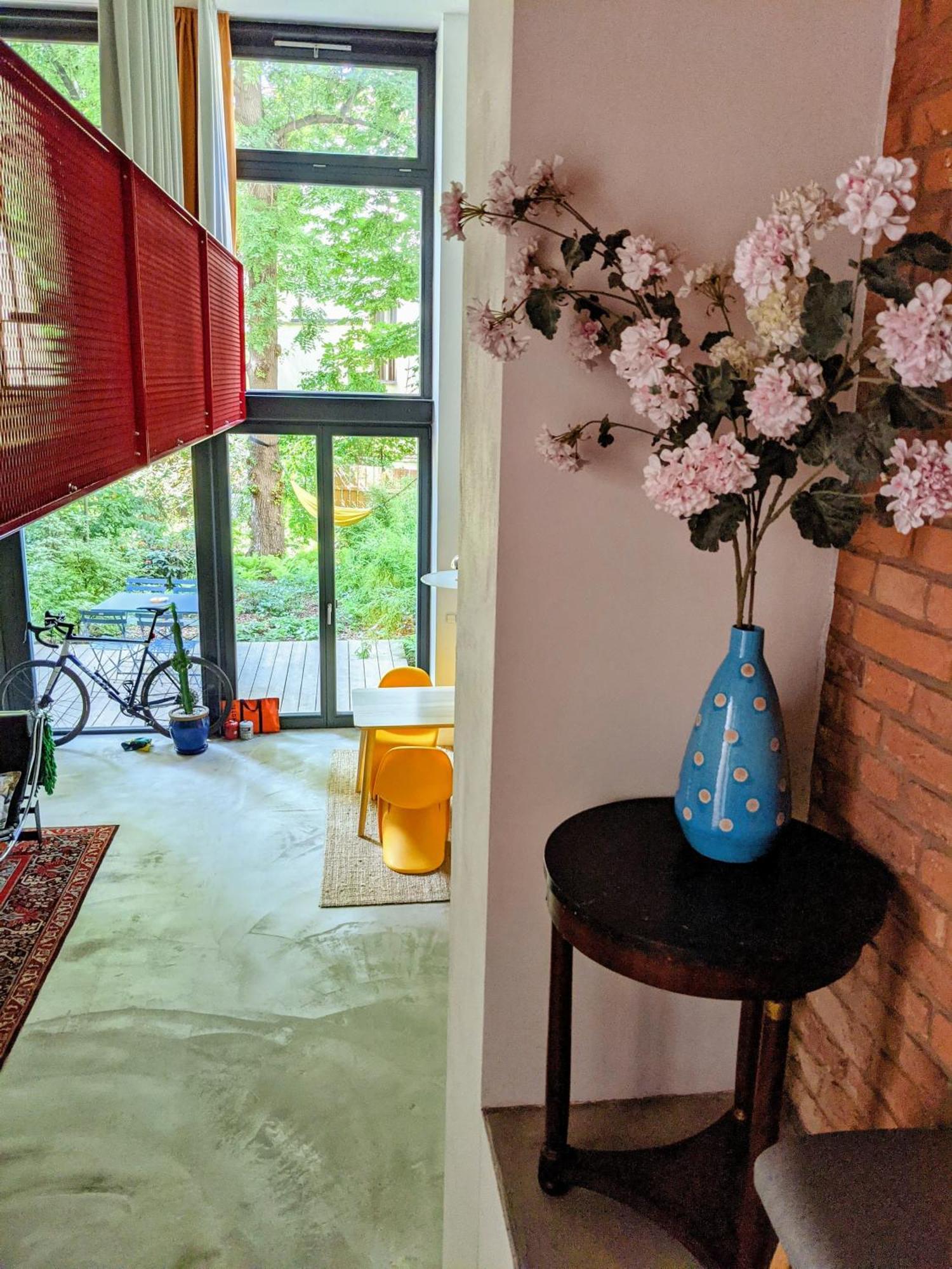 Romantic And Atypical Apartments In Prague'S Montmartre Экстерьер фото
