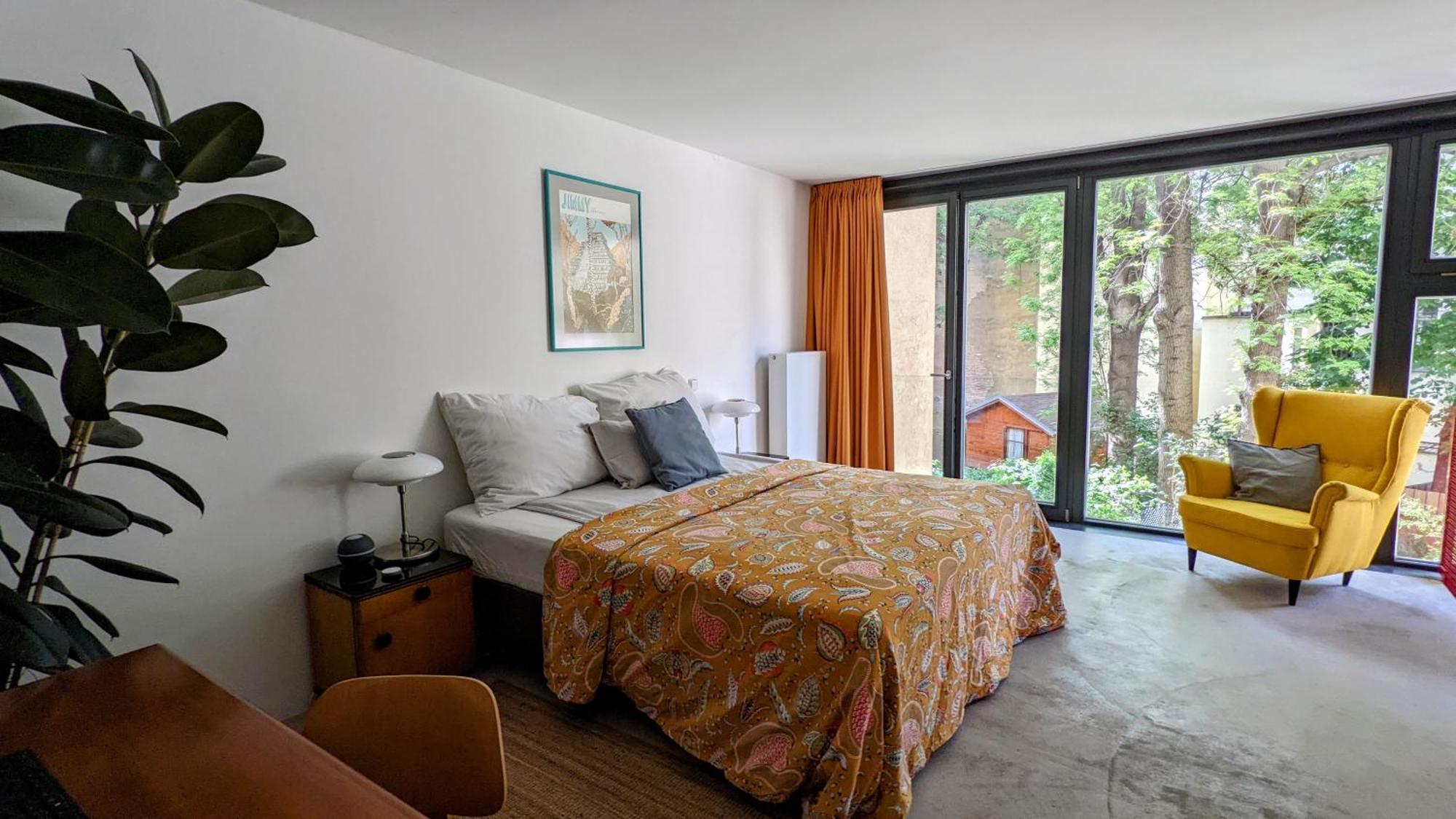 Romantic And Atypical Apartments In Prague'S Montmartre Экстерьер фото